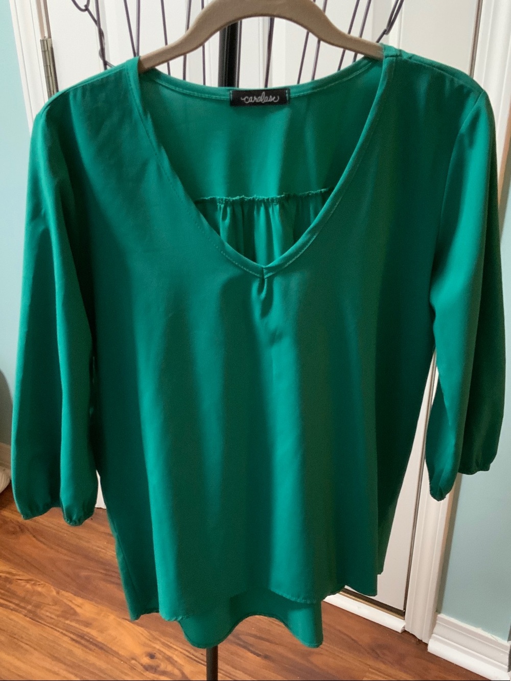 Caslon Emerald Green V-Neck Blouse